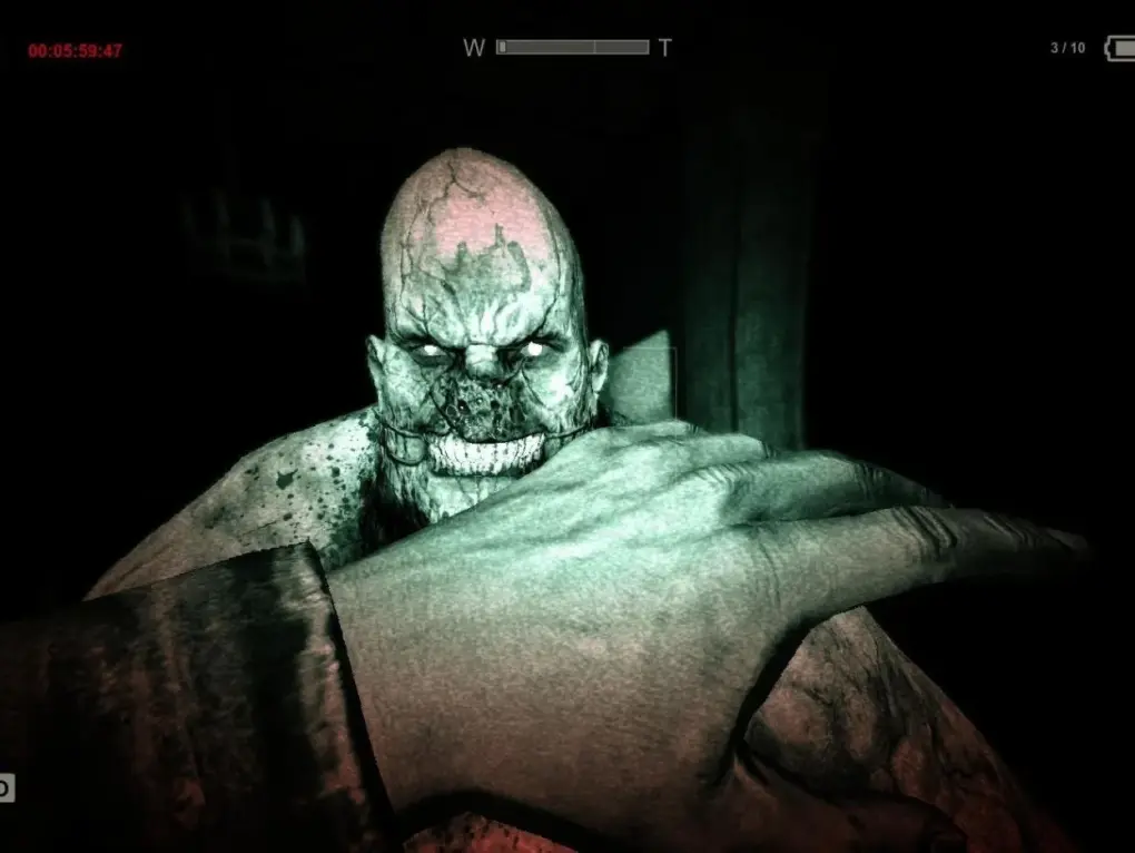 OUTLAST